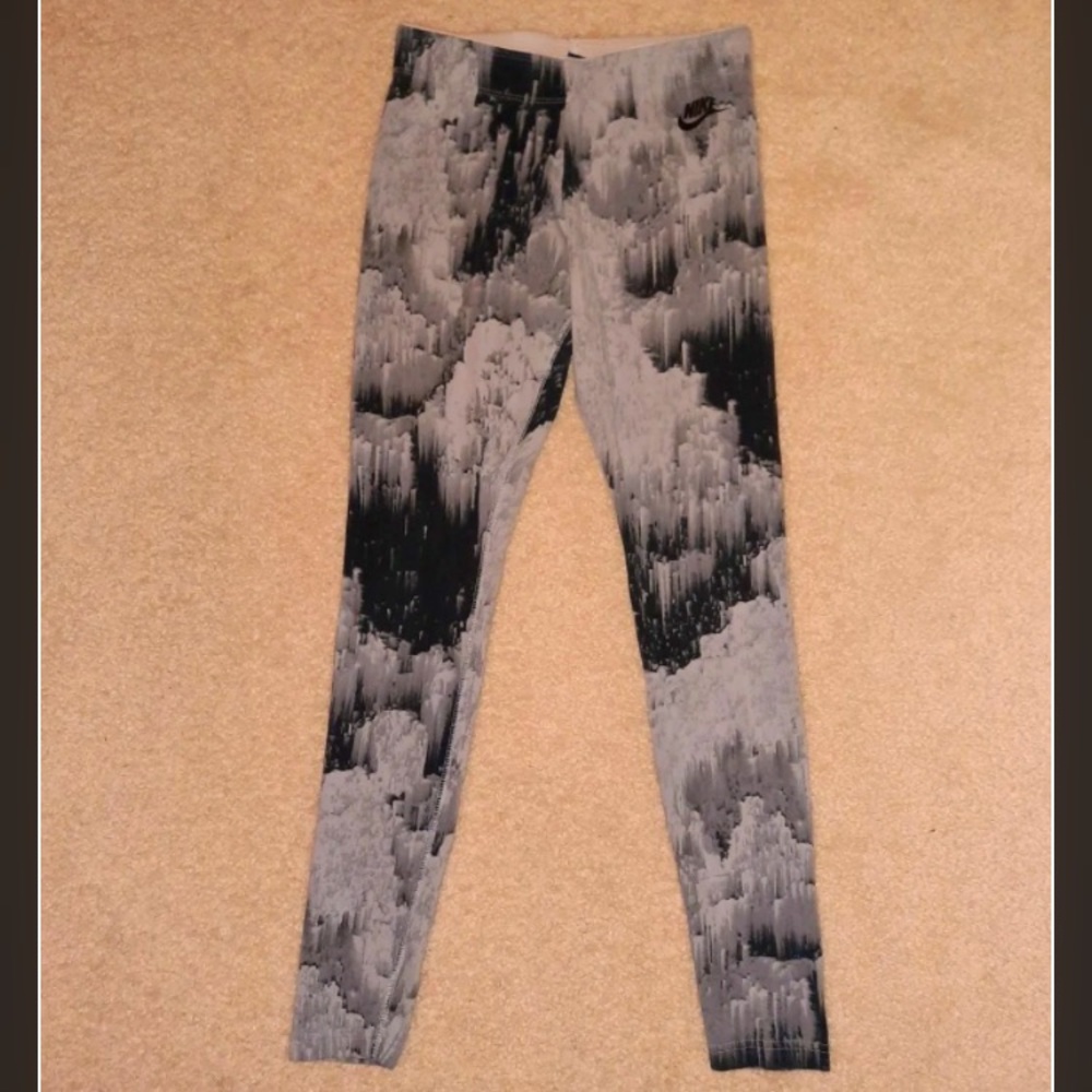 NIKE - black & grey active leggings